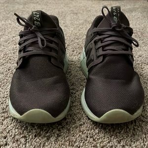 New Balance women’s running shoes